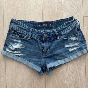 Hollister Cheeky Low Rise Distressed Denim Shorts (Size: 26)